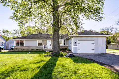1610 N 10th St, Noblesville, IN 46060