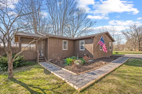 32 Brown Hill Rd, Nashville, IN 47448