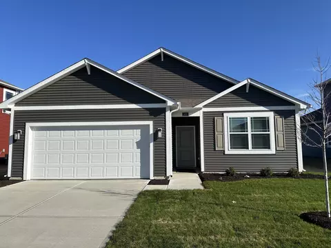 1402 Buttercup Ln, Shelbyville, IN 46176