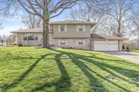 2045 Redfern Dr, Indianapolis, IN 46227