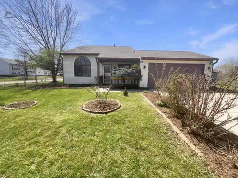 4140 Magnolia Dr, Franklin, IN 46131