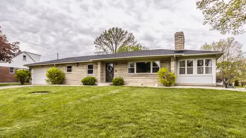 5438 Eastridge Dr, Indianapolis, IN 46219