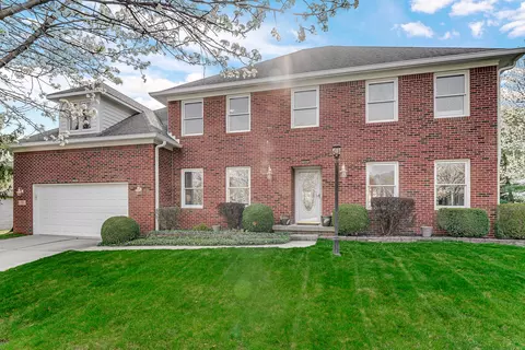 7721 Donegal Dr, Indianapolis, IN 46217