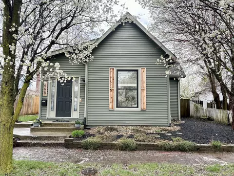 665 Cherry St, Noblesville, IN 46060