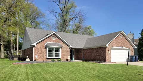 639 Charnwood Pkwy, Beech Grove, IN 46107