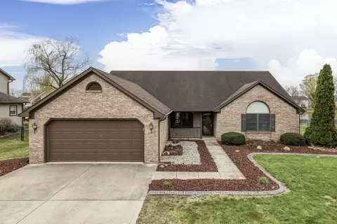 553 Clearwater Blvd, Whiteland, IN 46184