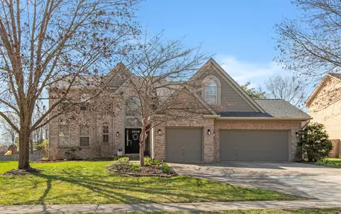 10857 Pine Bluff Dr, Fishers, IN 46037 photo 2