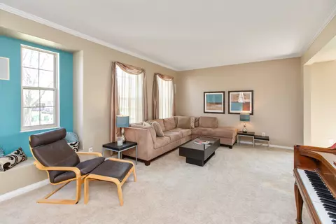 10857 Pine Bluff Dr, Fishers, IN 46037 photo 5