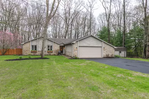 6901 Bloomfield Dr E, Indianapolis, IN 46259