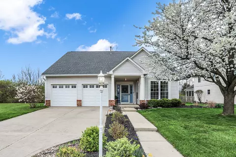 10381 Glenn Abbey Ln, Fishers, IN 46037
