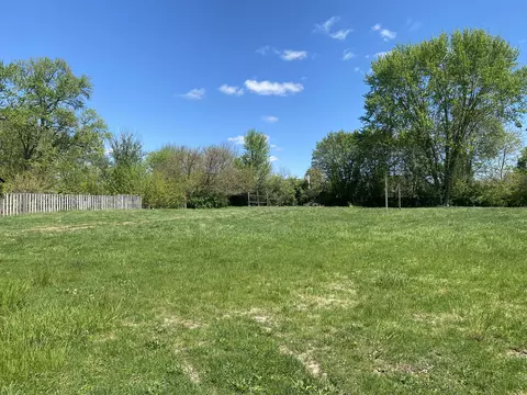 1581 S County Road 800 E, Avon, IN 46123