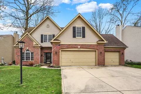 12039 Castlestone Dr, Fishers, IN 46037