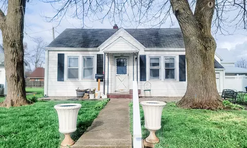 107 N Davis St, Crawfordsville, IN 47933