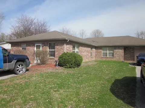 126 128 Allen Dr, Mooresville, IN 46158