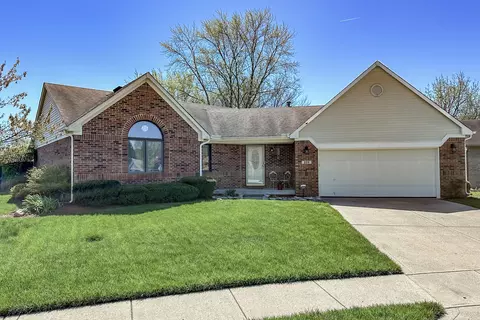 226 Rosebery Ln, Indianapolis, IN 46214