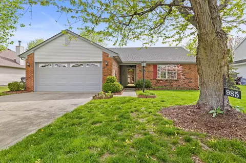 985 Ellington Cir, Greenwood, IN 46143