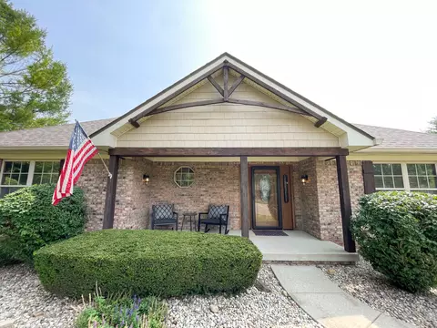 6784 Fieldstream Dr, Plainfield, IN 46168