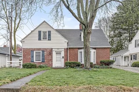 320 E 45th St, Indianapolis, IN 46205