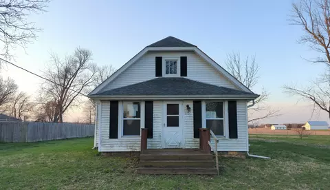 6951 W Lora Dr, Boggstown, IN 46110