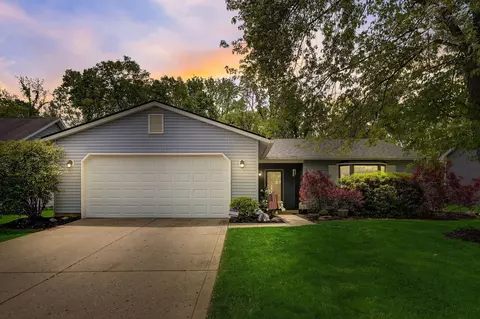 5445 Vicksburg Dr, Indianapolis, IN 46254