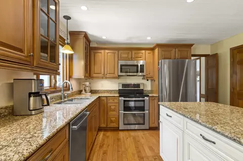 1220 Hemlock St, Carmel, IN 46033 photo 10