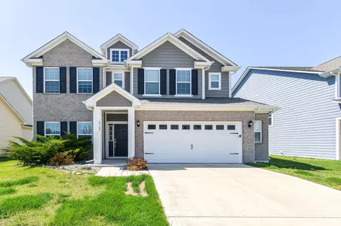 9762 April Rose Dr, Fishers, IN 46040