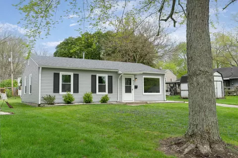 812 Hampton Ln, Chesterfield, IN 46017