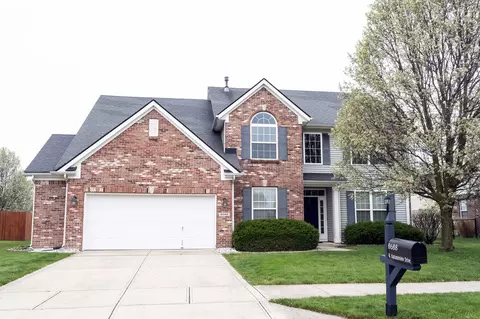 8688 N Autumnview Dr, Mccordsville, IN 46055
