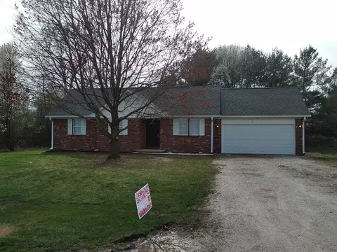 184 Patriots Lndg, Fillmore, IN 46128