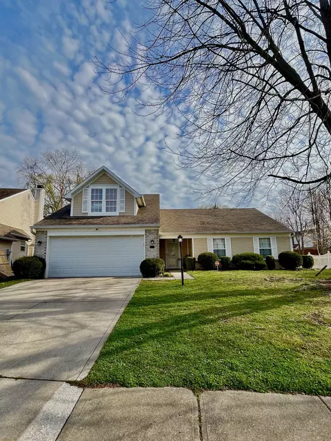 6830 Caro Dr, Indianapolis, IN 46214