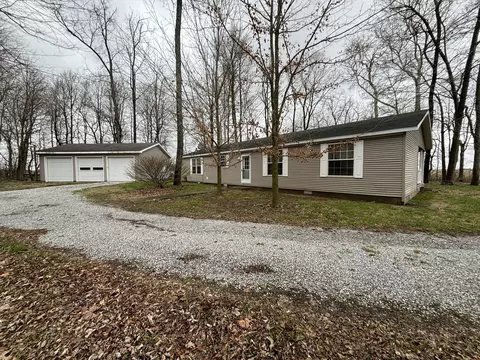 1352 W 900 N, Rushville, IN 46173