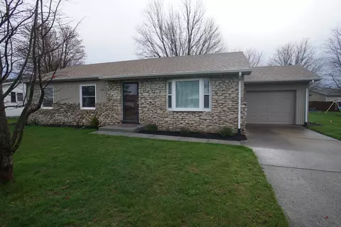 372 Pheasant Run Dr, Batesville, IN 47006
