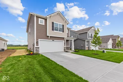 1825 James Pierce Dr, Shelbyville, IN 46176