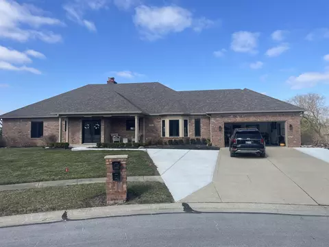 2451 Willow St, Greenwood, IN 46143