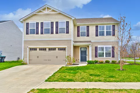 215 Dietz Dr, Greenwood, IN 46143