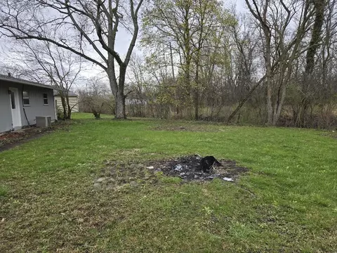 Exterior - 618 Walsh Ct, Dunkirk, IN 47336 photo 4 of 7