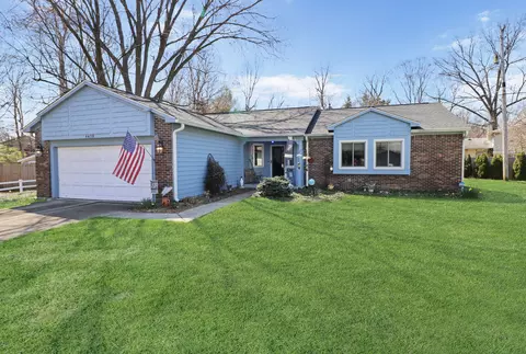 4439 Owl Ct, Indianapolis, IN 46268