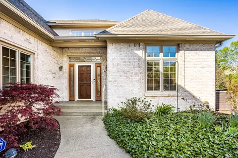 1649 Rosebud Ln, Greenwood, IN 46143