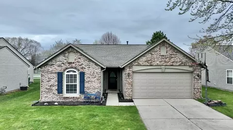 6286 Briargate Dr, Zionsville, IN 46077