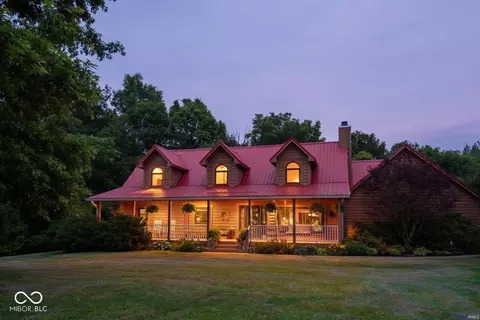 7519 N Captains Way, Bloomington, IN 47404