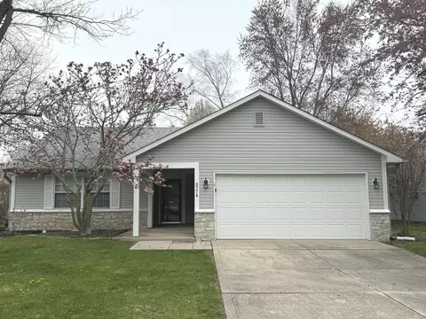 6774 Cherry Laurel Ln, Fishers, IN 46038