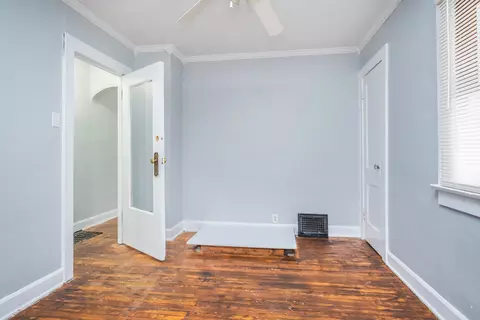 Entry Way - 2905 E 16th St, Indianapolis, IN 46201 photo 2 of 2