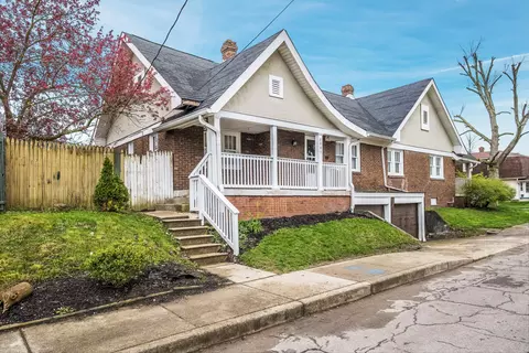 Exterior - 2905 E 16th St, Indianapolis, IN 46201 photo 2 of 6