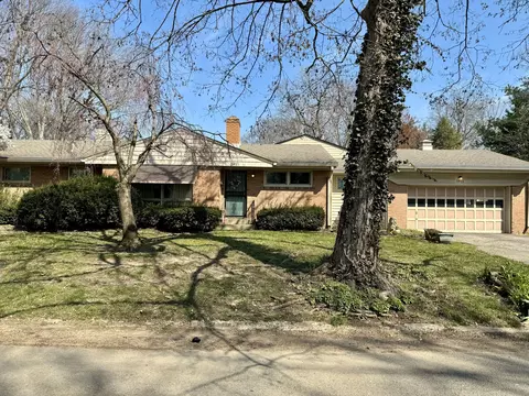 5921 Hillside Avenue Dr W, Indianapolis, IN 46220