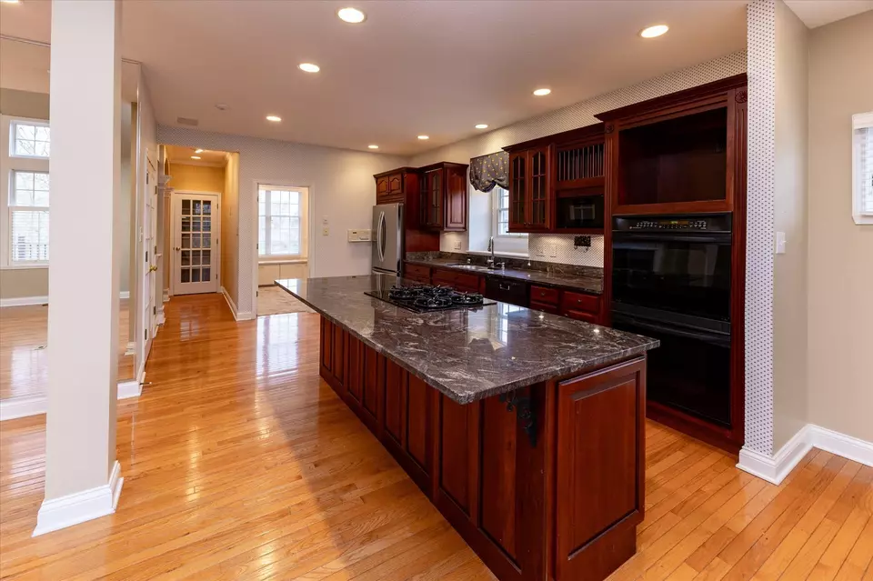 1074 Sullivans Rdg, Zionsville, IN 46077 photo 30