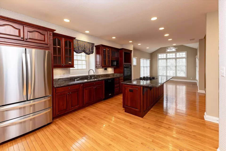  1074 Sullivans Rdg, Zionsville, IN 46077 photo 33