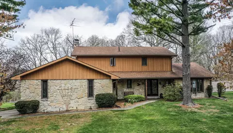 5567 Olivia Dr, Alexandria, IN 46001