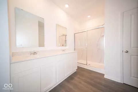 Bath - 635 Blackrock Dr, Pendleton, IN 46064 photo 1 of 3