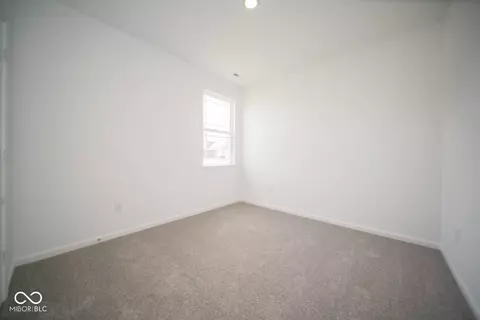 Bedroom - 635 Blackrock Dr, Pendleton, IN 46064 photo 6 of 10