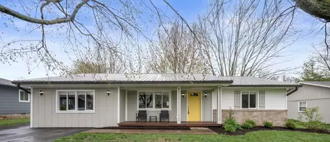 88 North St, Bargersville, IN 46106